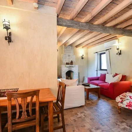 Sleeps 4 Pool Air Con Wifi Bitez