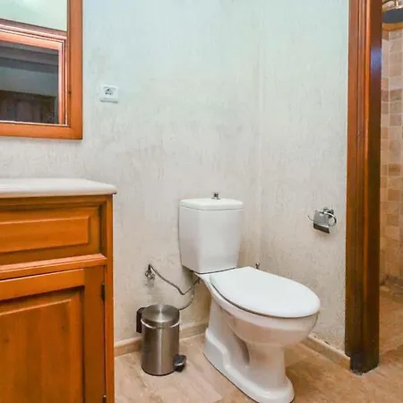 Villa Sleeps 4 Pool Air Con Wifi Bitez